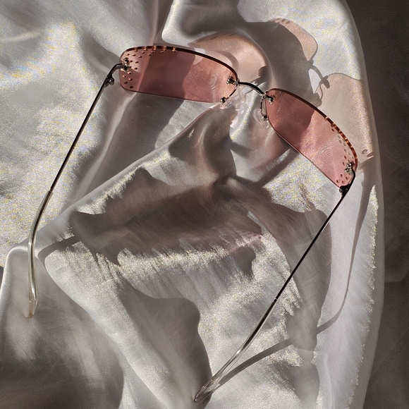 Y2K Pink Rhinestone Sunglasses - Picture 5 of 6